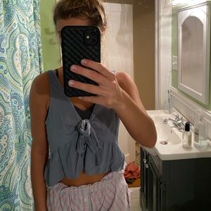 La hearts tie crop top